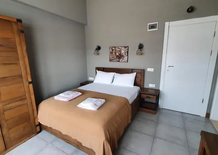 Signature Hotel