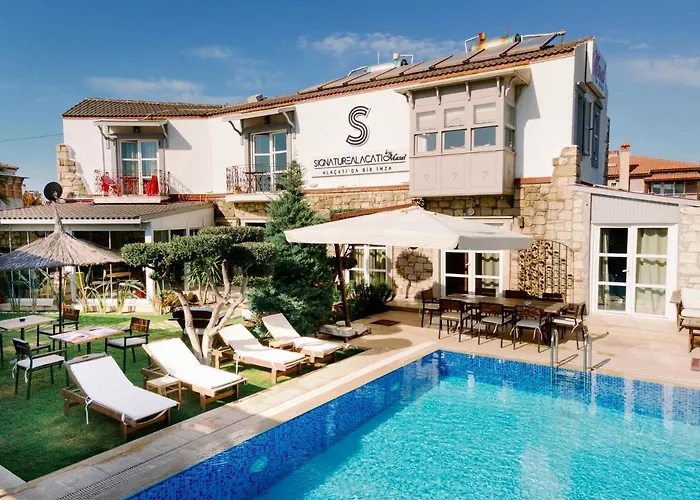 Signature Hotel *