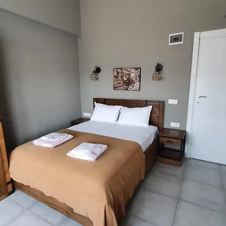 Signature Hotel