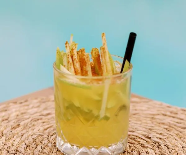 فندق Signature *